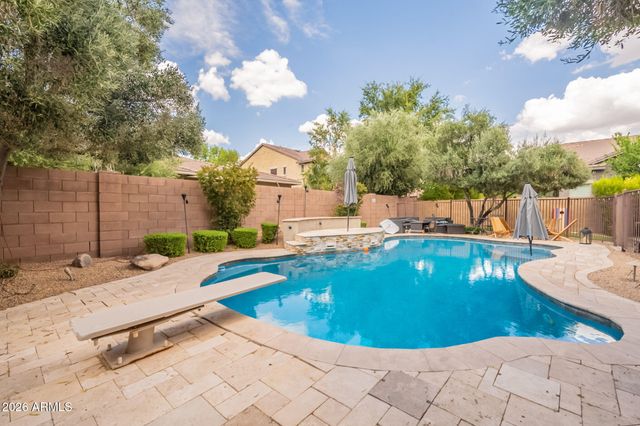 3852 E COMSTOCK Drive, Gilbert, AZ 85296