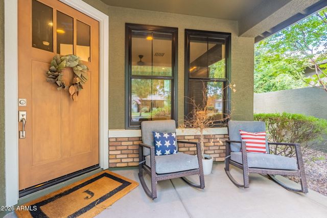 3852 E COMSTOCK Drive, Gilbert, AZ 85296