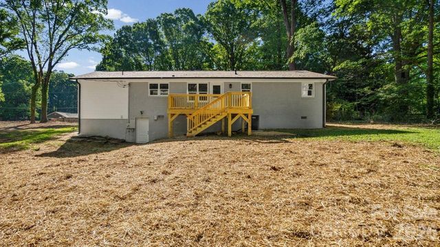 520 Summerow Road, Stanley, NC 28164