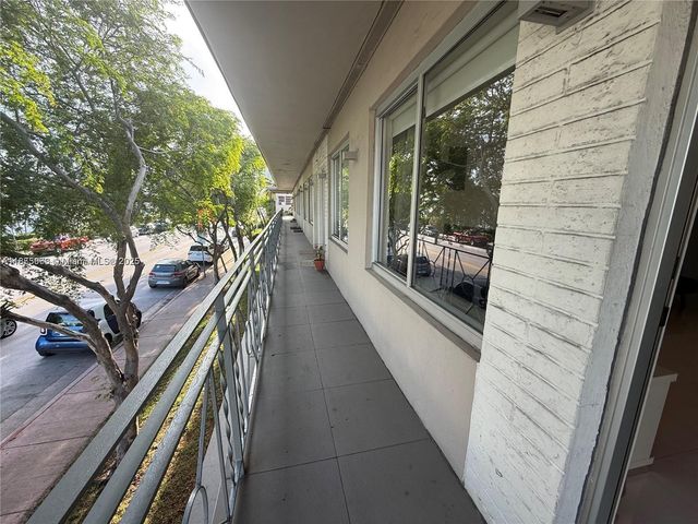 801 15th St 202, Miami Beach, FL 33139