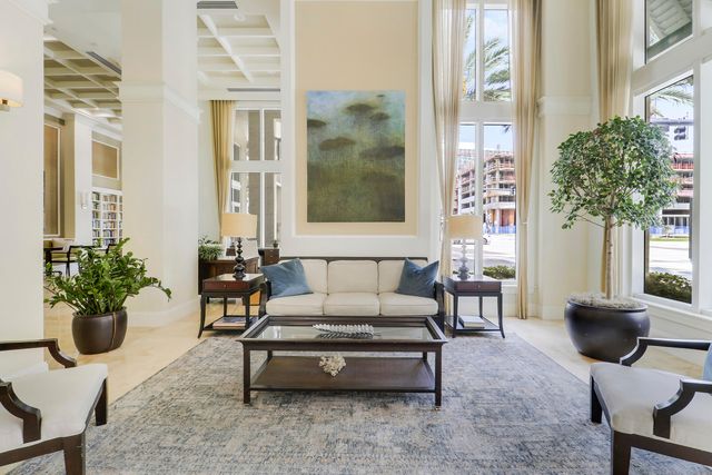 480 Hibiscus Street 821, West Palm Beach, FL 33401