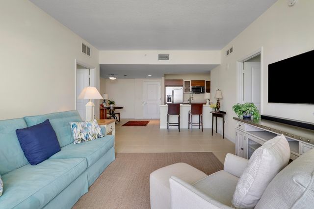 480 Hibiscus Street 821, West Palm Beach, FL 33401