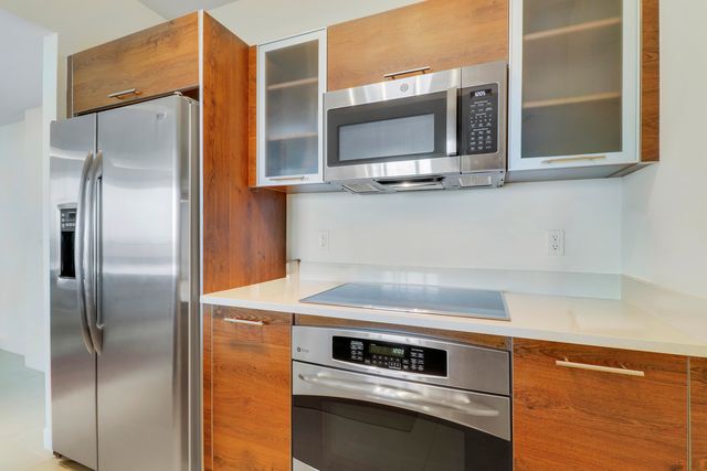 480 Hibiscus Street 821, West Palm Beach, FL 33401