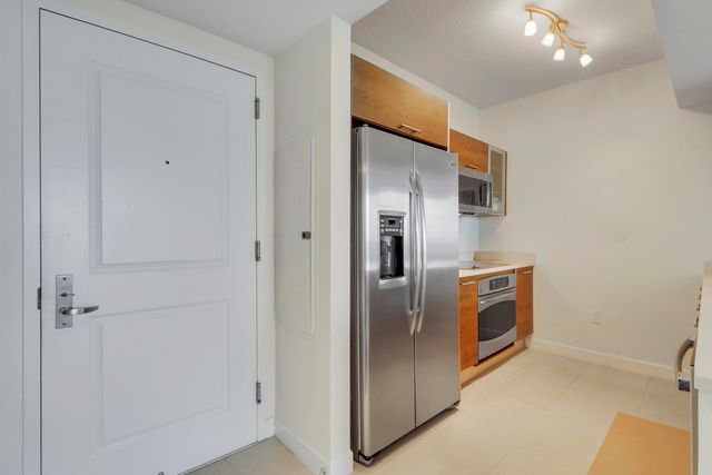 480 Hibiscus Street 821, West Palm Beach, FL 33401