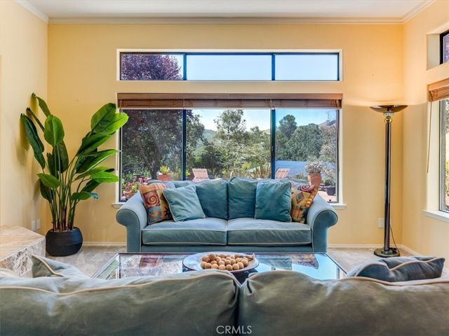 13940 Spring Meadow Lane, Atascadero, CA 93422