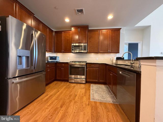 530 CARSON TER, Huntingdon Valley, PA 19006