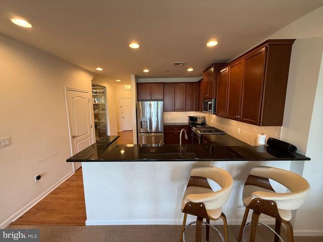 530 CARSON TER, Huntingdon Valley, PA 19006