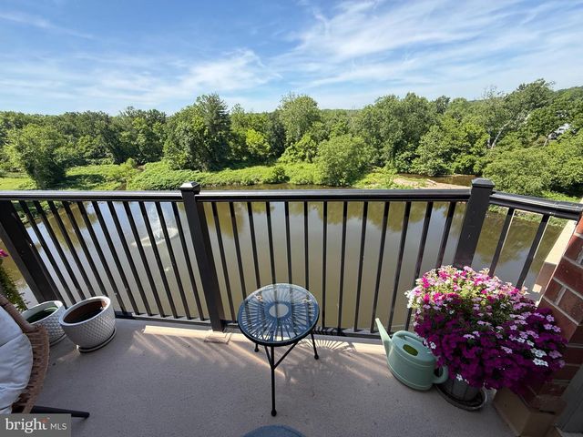 530 CARSON TER, Huntingdon Valley, PA 19006