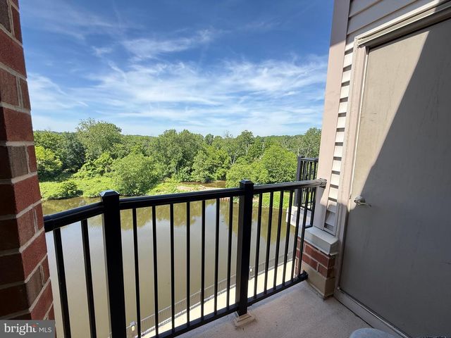 530 CARSON TER, Huntingdon Valley, PA 19006