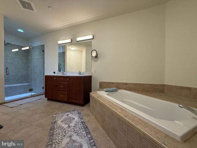 530 CARSON TER, Huntingdon Valley, PA 19006