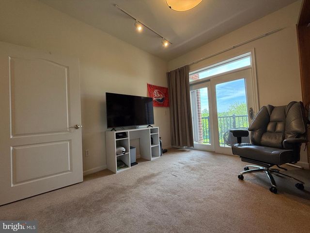 530 CARSON TER, Huntingdon Valley, PA 19006