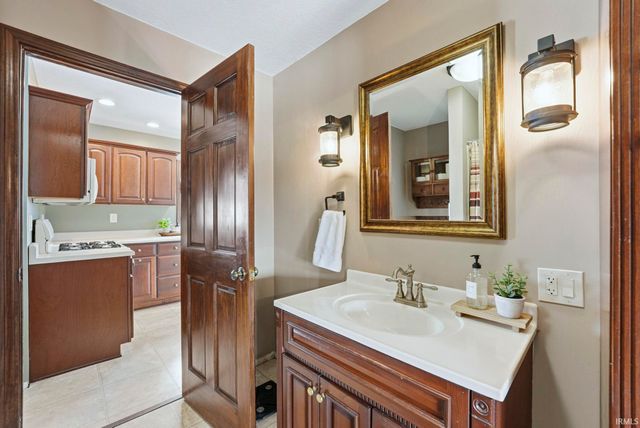 6087 County Road 11A Road, Auburn, IN 46706