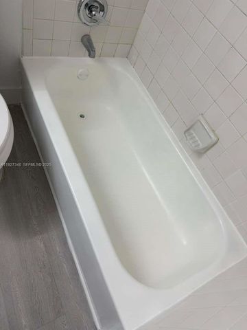 10020 Winding Lake Rd 104, Sunrise, FL 33351