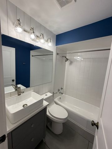 1101 Harlem Avenue S 301, Forest Park, IL 60130