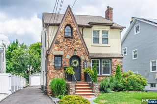 433 5th Avenue, Roselle, NJ 07203