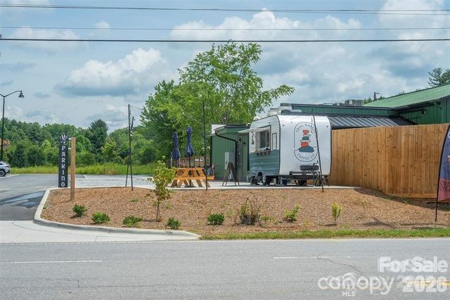 9999 Woodhen Way 138 & 139, Horse Shoe, NC 28742