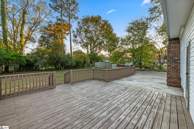 104 Sunline Place, Spartanburg, SC 29307