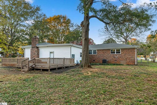 104 Sunline Place, Spartanburg, SC 29307