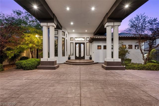 9708 Winter Palace Drive, Las Vegas, NV 89145