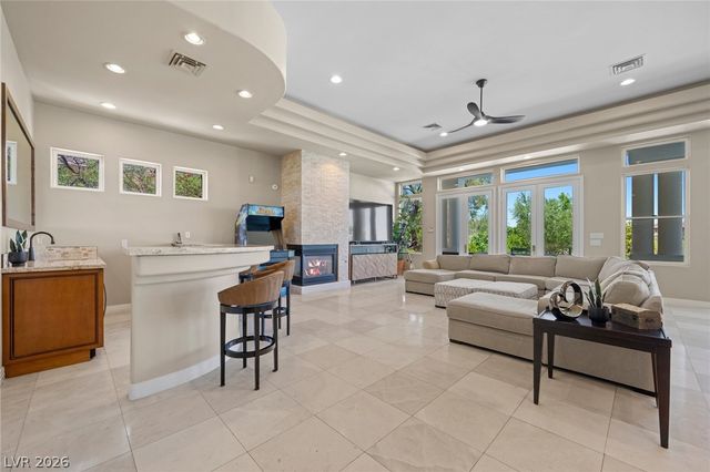 9708 Winter Palace Drive, Las Vegas, NV 89145