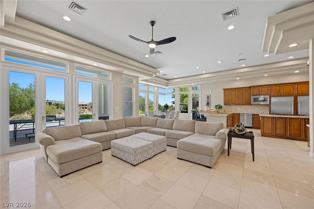 9708 Winter Palace Drive, Las Vegas, NV 89145