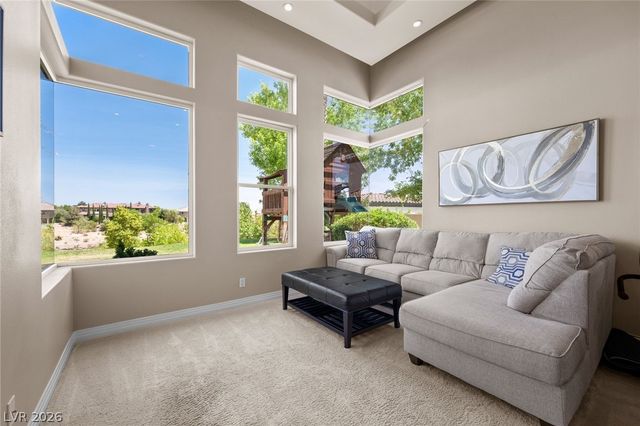 9708 Winter Palace Drive, Las Vegas, NV 89145