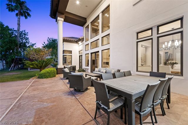 9708 Winter Palace Drive, Las Vegas, NV 89145