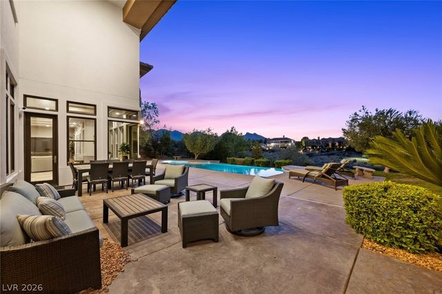9708 Winter Palace Drive, Las Vegas, NV 89145