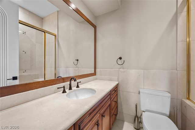 9708 Winter Palace Drive, Las Vegas, NV 89145