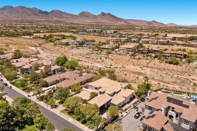 9708 Winter Palace Drive, Las Vegas, NV 89145
