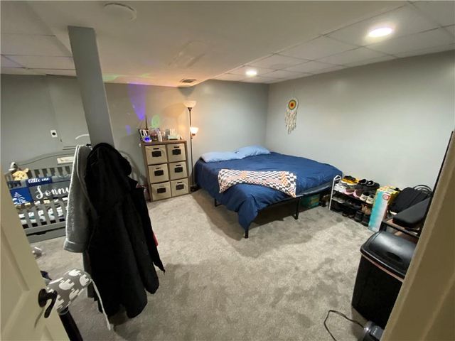 9715 N Holmes Street, Kansas City, MO 64155