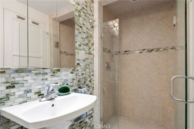 419 Irvine Avenue, Newport Beach, CA 92663