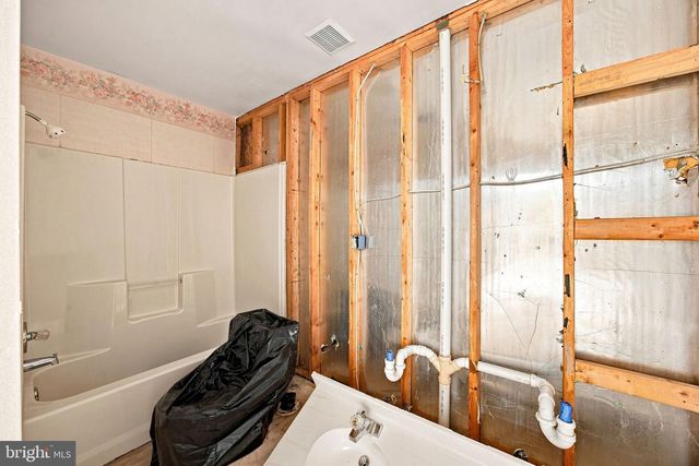 6313 GRANT CHAPMAN DR, La Plata, MD 20646