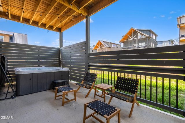 510 Warbonnet Wy, Pigeon Forge, TN 37863