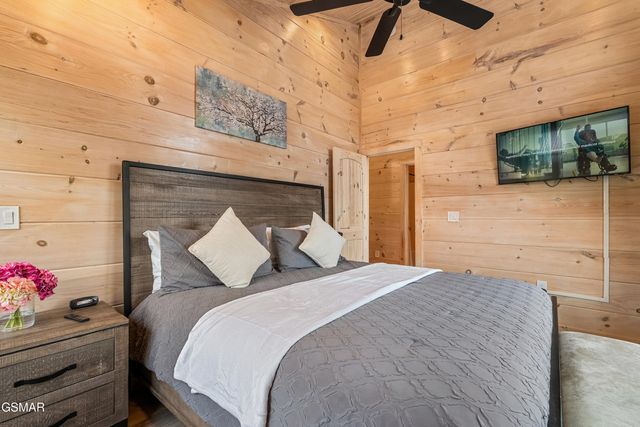 510 Warbonnet Wy, Pigeon Forge, TN 37863