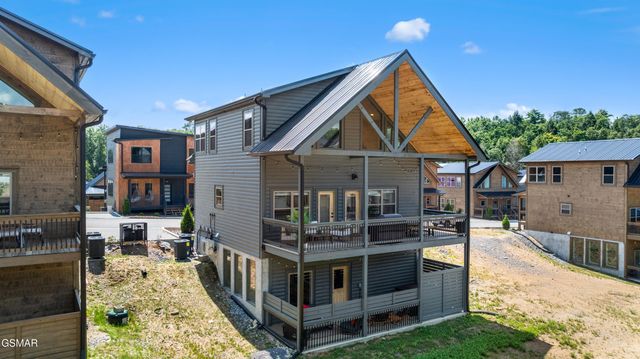 510 Warbonnet Wy, Pigeon Forge, TN 37863