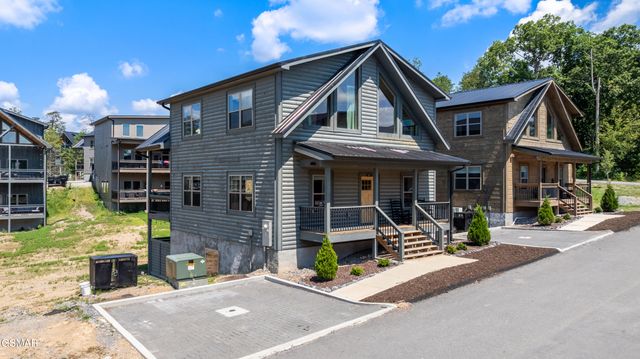 510 Warbonnet Wy, Pigeon Forge, TN 37863