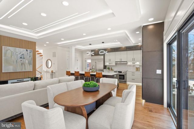 742 N GEORGE MASON DR, Arlington, VA 22203