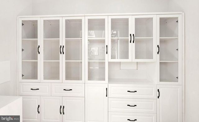 742 N GEORGE MASON DR, Arlington, VA 22203