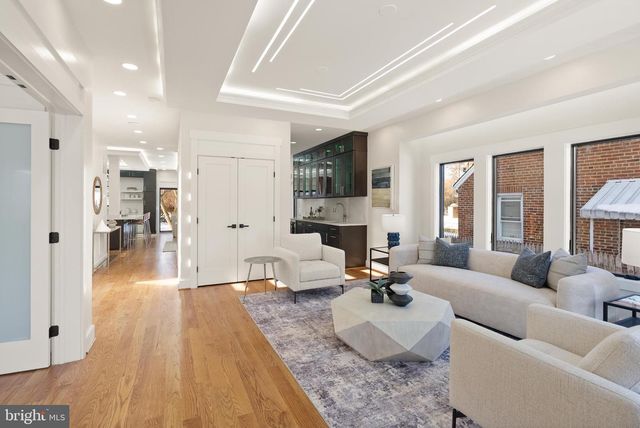 742 N GEORGE MASON DR, Arlington, VA 22203