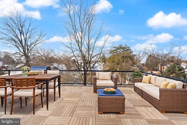 742 N GEORGE MASON DR, Arlington, VA 22203