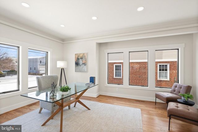 742 N GEORGE MASON DR, Arlington, VA 22203