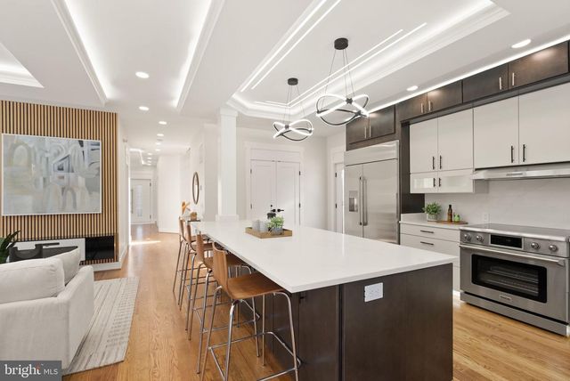 742 N GEORGE MASON DR, Arlington, VA 22203