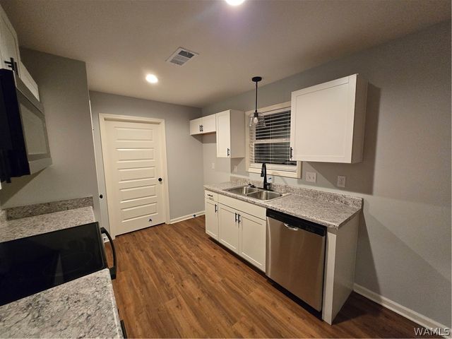 2132 4th E, Tuscaloosa, AL 35404