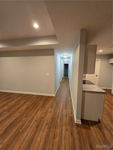 2132 4th E, Tuscaloosa, AL 35404