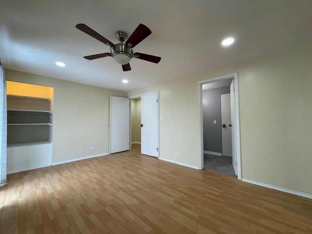 1105 Sandpiper Court, Bartlett, IL 60103