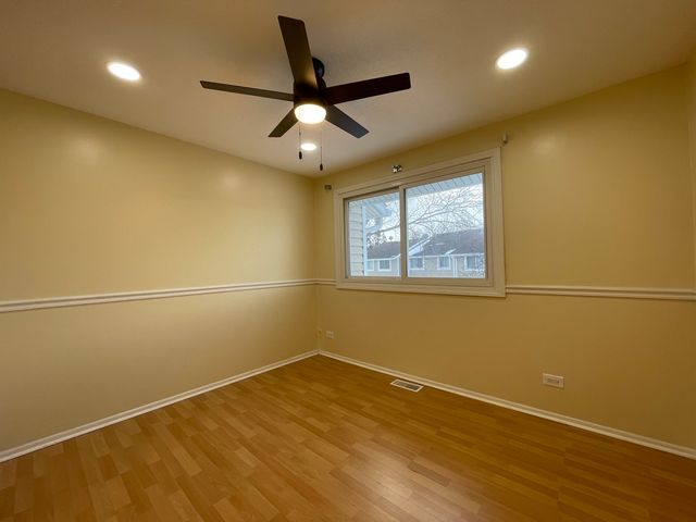 1105 Sandpiper Court, Bartlett, IL 60103