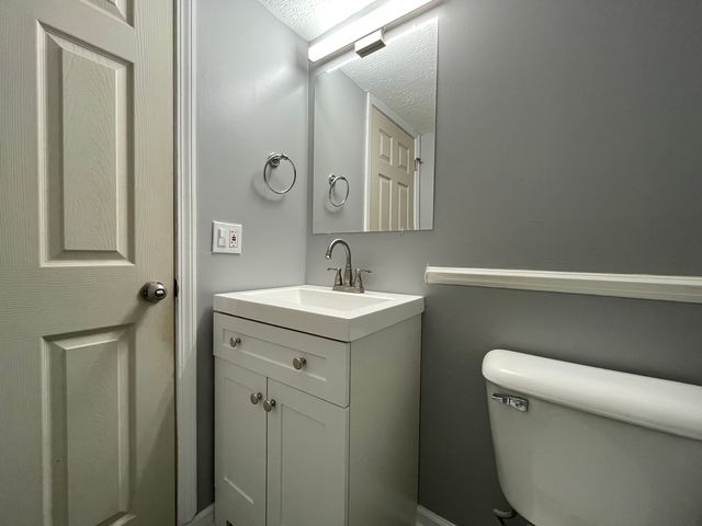 1105 Sandpiper Court, Bartlett, IL 60103