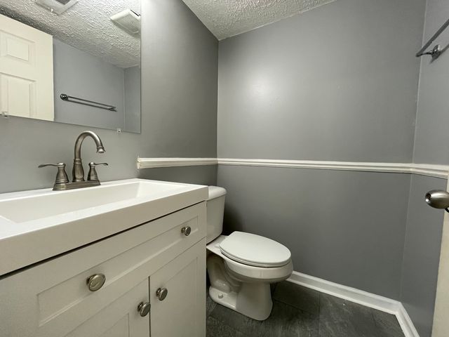 1105 Sandpiper Court, Bartlett, IL 60103