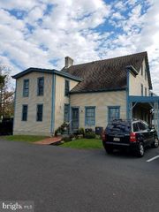 4 LOCUST, Evesham, NJ 08053